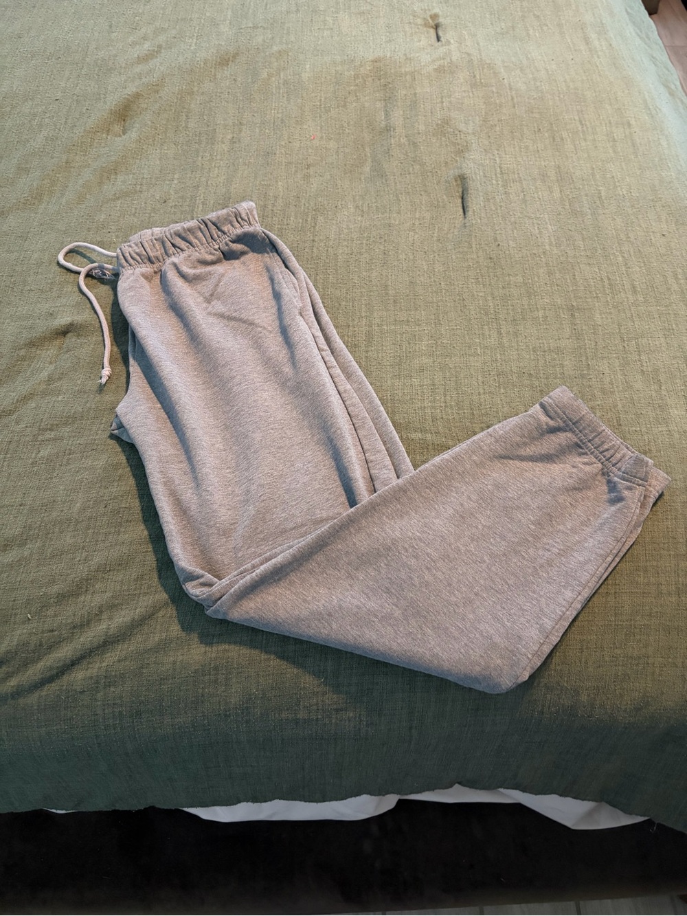 Aeropostale Heather Gray Women's Jogger Sweatpants